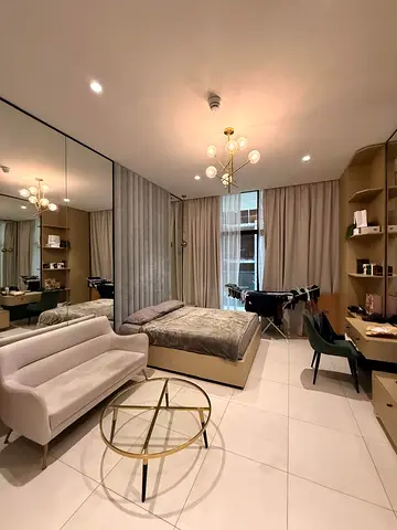 Sky-High Comfort | Modern Studio