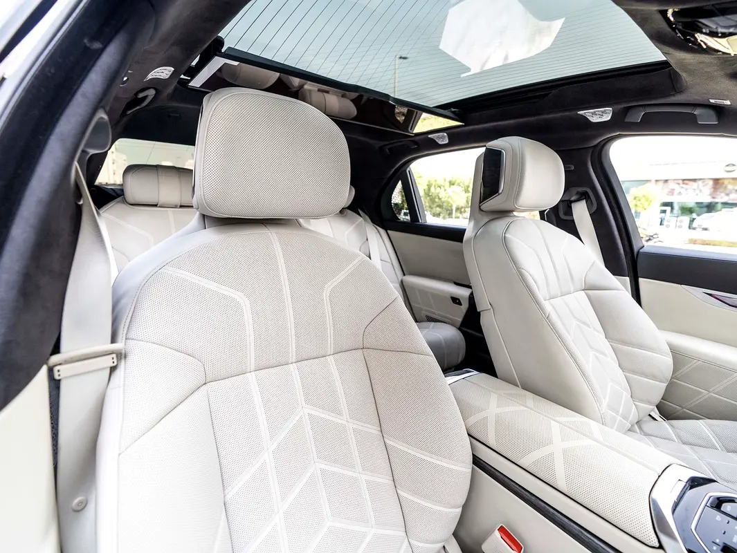 BMW 7-Series 2023