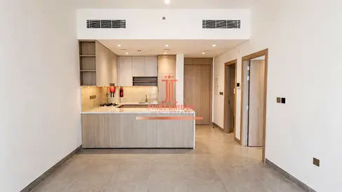 COMMUNITY VIEWS | SMART HOME | SPACIOUS