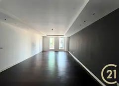 Exclusive | Mid Floor | Vacant I Huge Layout