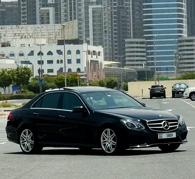 2014 MERCEDES-BENZ E300 AMG ORIGINAL PAINT GCC SPECS IN EXCELLENT CONDITION