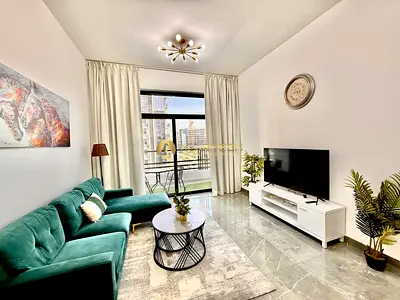 Spacious 1 BR | Pool View | Neat & Clean | Prime Location