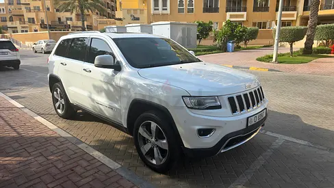 Jeep Grand Cherokee Limited 2015 | GCC Specs | Meticulously Maintained