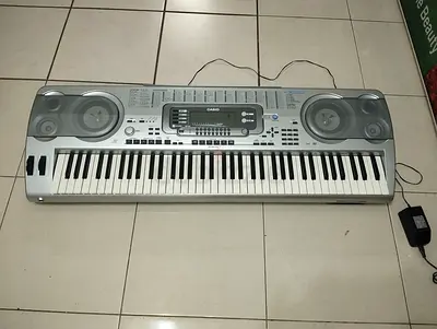 Casio WK-3500 76-Key Keyboard – Like New – Original Box & Power Adaptor
