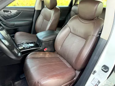 2015 Infiniti QX70 照片 14