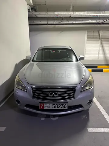 Infiniti M37 2011 GCC Specs - Well Maintained