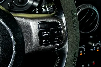 2017 JEEP WRANGLER — миниатюра 12