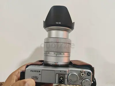 Fujifilm X-E1 Silver + XC 16-50mm + XC 50-230mm Lens Kit | Excellent Condition