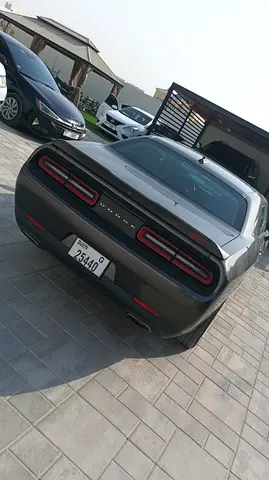 صورة 2 لـ 2018 Dodge CHALLENGER