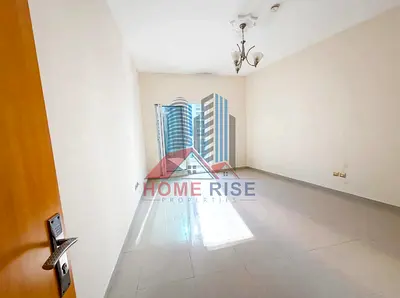 Spacious 2bhk / with Balcony / with wardrobes/ Sqft 1600/ Gym&pool/ Parking free / Rent 47k