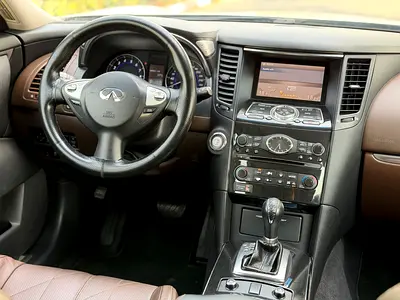 2015 Infiniti QX70 照片 12
