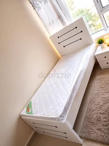 Single Bed MDF Solid Wood With Matress