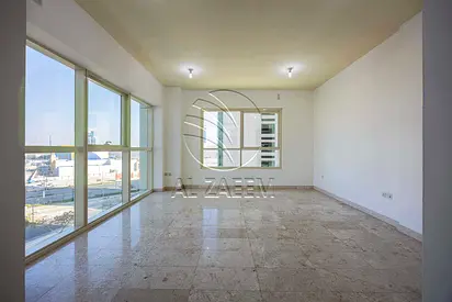 HOT | Mid-Level Unit | Vacant | Community Views
