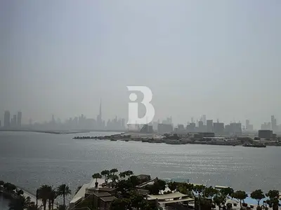 Burj Sea View | Unfurnished | Mid Floor