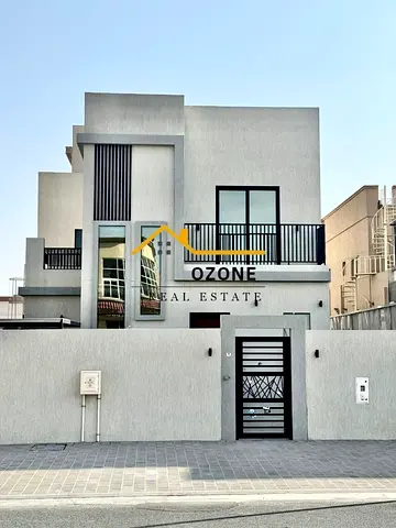 Premium brand new 3bedroom villa with maid room balcony close to Dubai exit