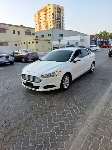 Ford Fusion 2016 GCC Specs perfect condition No accident 4 Cylinder just buy and drive RTA passed