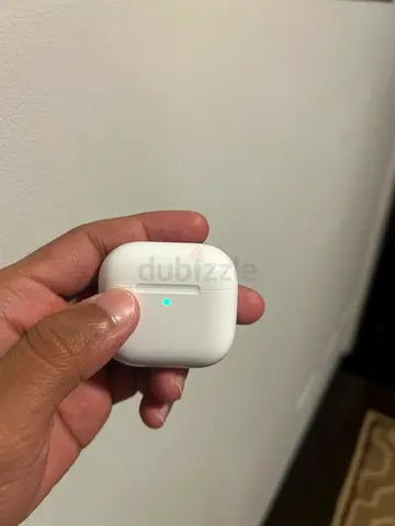 Apple AirPods 4 ANC with Charging Case