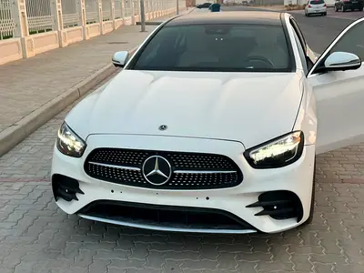 2021 Mercedes-BENZ E-CLASS photo 1