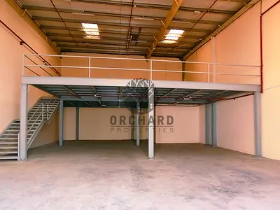 Good location 3500 sqft warehouse with mezzanine rent 100k