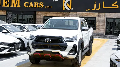 Brand New 2026 Toyota Hilux SR5 GCC Specs - 0KM