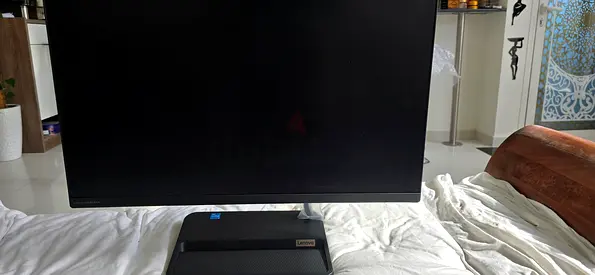 23.6 inch Lenovo AIO in Excellent Condition - BRAND NEW - out of box sale