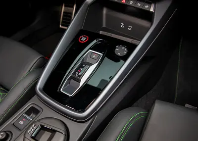 صورة 11 لـ 2025 AUDI RS3