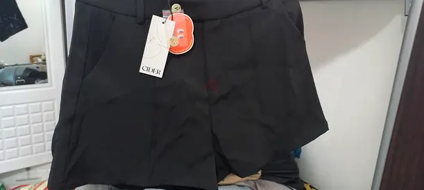 Black high-waist midi short - new with tags