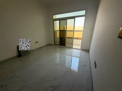 أرقى وأرخص شقة غرفة وصالة للإيجار السنوي في عجمان، المويهات 3، أول ساكن، بلكونة، بناية جديدة، موقع مميز قريب من جميع الخدمات ومخرج الشيخ محمد بن زايد.