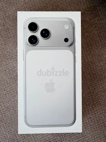 Brand new iPhone 17 Pro Max 256GB Silver Unopened Sealed