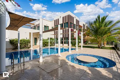 Miami Style | Stunning Marina Views | Beach Access
