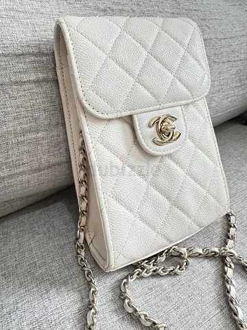 Chanel authentic Flap Phone Holder Crossbody Bag Quilted Cav White quilted chain shoulder bag