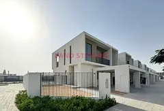 LUXURY 4BR VILLA | SINGLE ROW | MULTIPLE OPTIONS