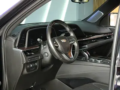 صورة 10 لـ 2022 Cadillac ESCALADE