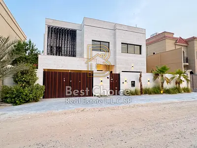 Luxury villa with swimming pool for sale in Rawda 1