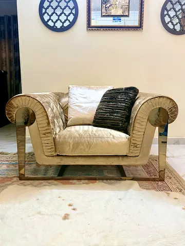 VISIONNAIRE Chester Dudley Luxury Italian Armchair – Iconic Sculptural Design