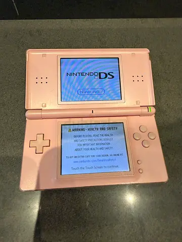 Pink Nintendo DS (working) - good condition