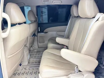 صورة 9 لـ 2017 Toyota PREVIA