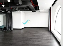 Great layout -lower floor-long term option