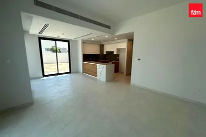 Huge Plot, Corner Unit, Landscaped