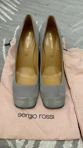 Sergio Rossi grey suede pumps, size 38 available