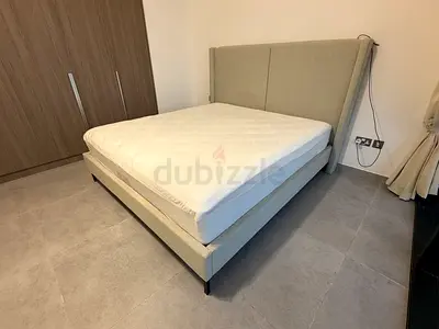 King size bed