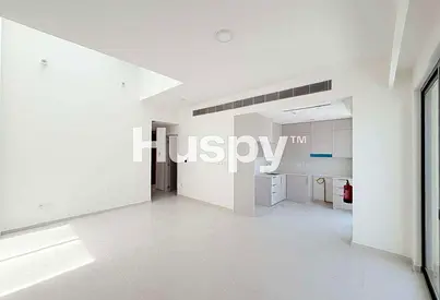Skylight | Open Plan | Brand New