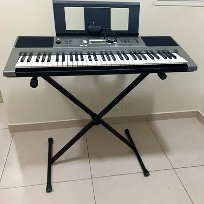 Barely used only Yamaha PSR-E353 Portable Keyboard with Stand and Adapter - Good Condition