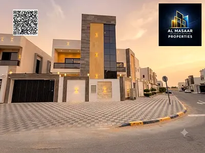 Luxury villa for sale, two floors and a roof, at a negotiable price with the possibility of easy bank financing.