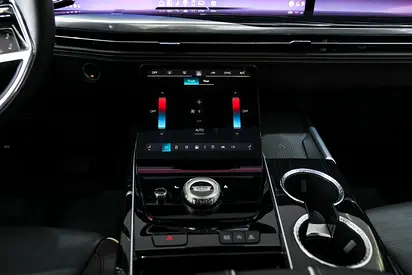 2025 Cadillac ESCALADE — миниатюра 20