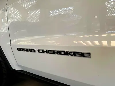 2017 JEEP GRAND CHEROKEE — миниатюра 5