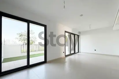 Single Row | 3 Bedroom | Close to Community