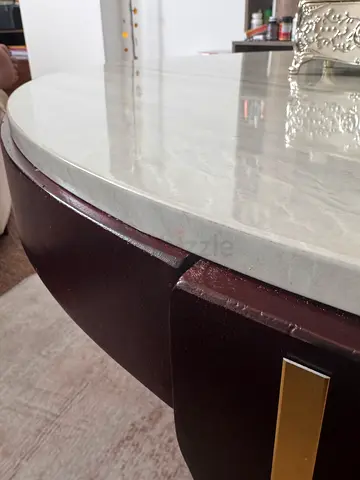 Round coffee table,marble board and Dark Wood Base