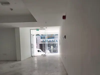 Chiller Free Shop | Near MOE Metro | 1 Parking