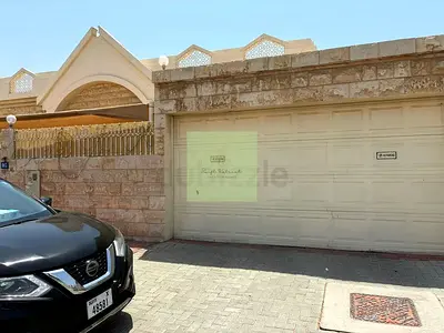 Villa 3 bedrooms in mirdif single story